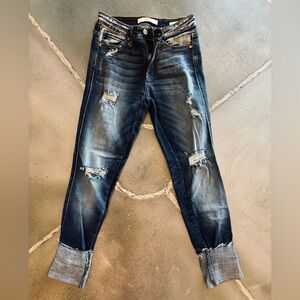 KanCan Distressed Jean Size 27